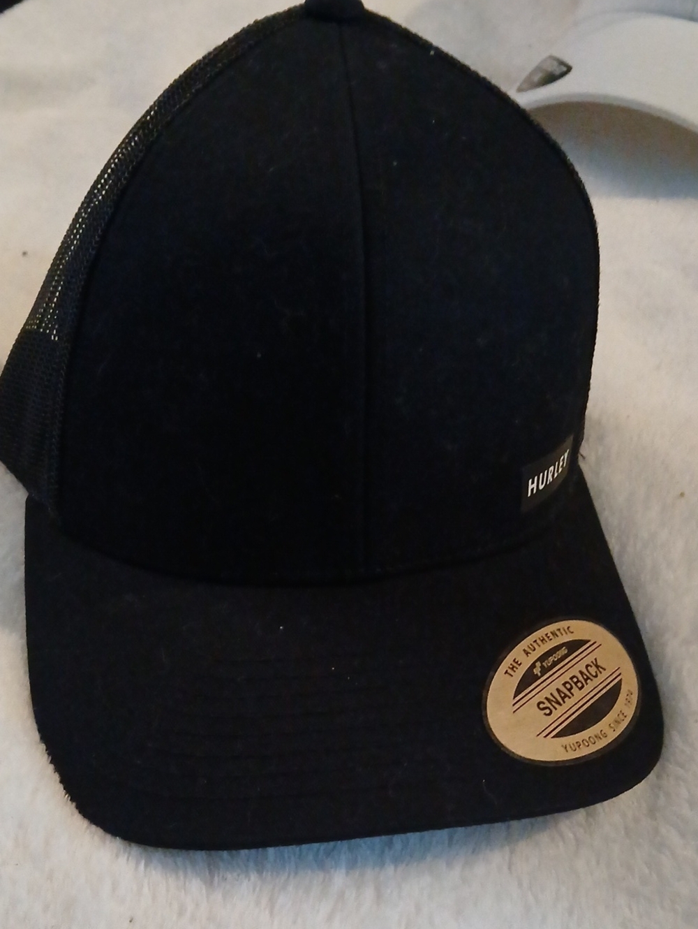 Hurley Black Unisex Trucker Snapback Baseball Cap/Hat NWT
